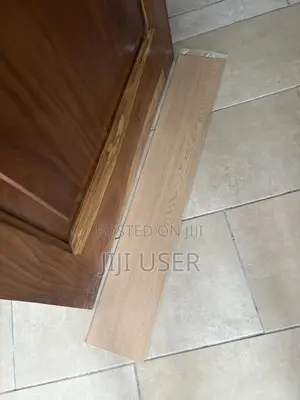 Box Of 36 Self-adhesive Waterproof Pvc Tile Flooring