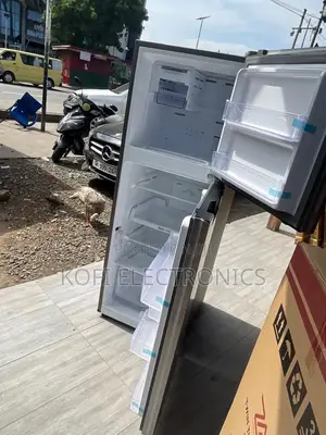 Samsung 234l Fridge Compact-Tall, Kitchen-Friendly Fridge