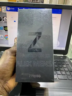 New Samsung Galaxy Z Flip 256 GB White