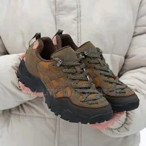 Asics Hard Rock