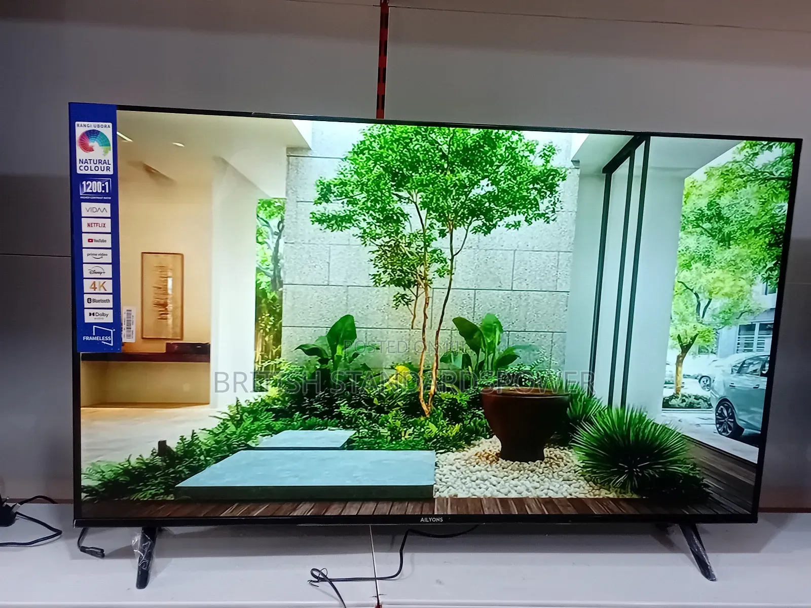 Large Display Ailyons 55 Inches Tv