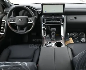 New Toyota Land Cruiser LC300 2025 Black