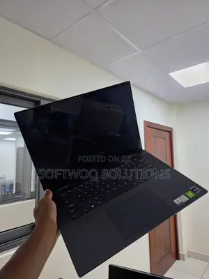 Laptop Dell Inspiron 16 7630 16GB Intel Core i7 SSD 1T