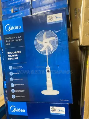 Works Up to 9 Hours Midea Rechargeable Fan