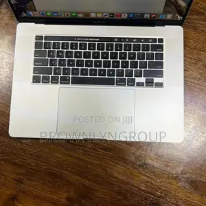 New Laptop Apple MacBook Pro 16GB Intel Core I9 SSD 512GB