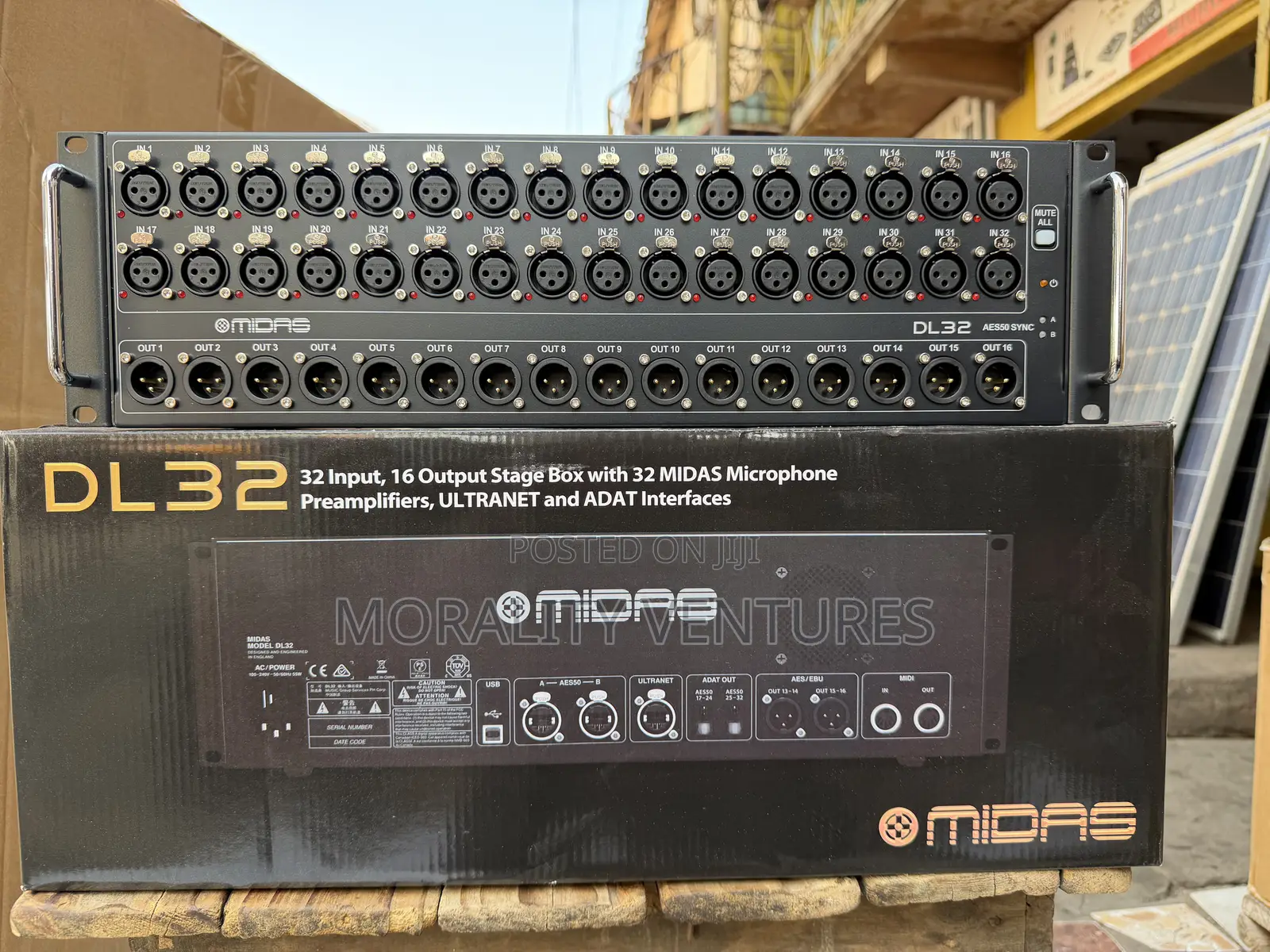Midas Dl32 32-Input / 16-Output Stage Box.