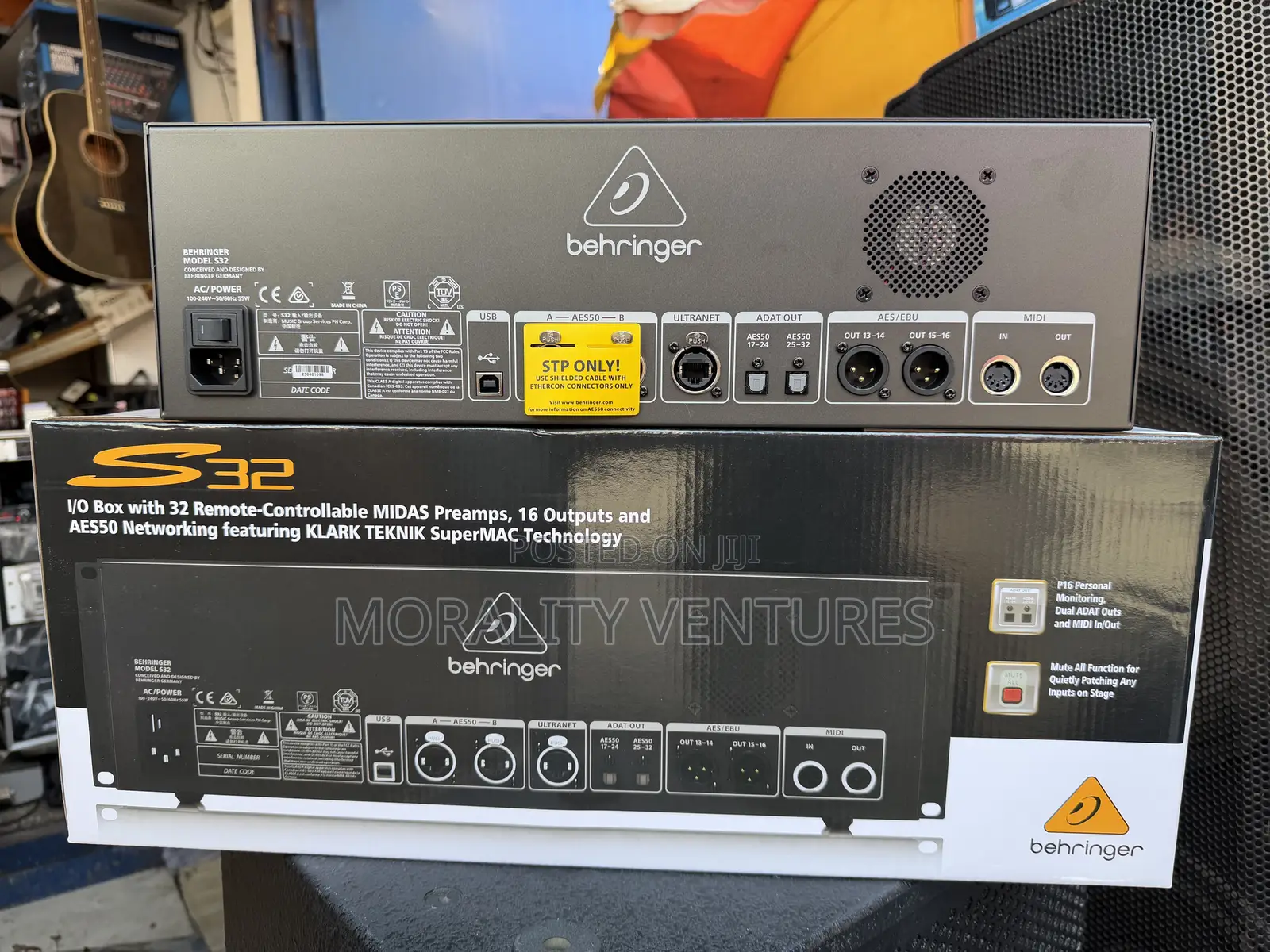 Behringer S32 32-Channel Digital Stage Box