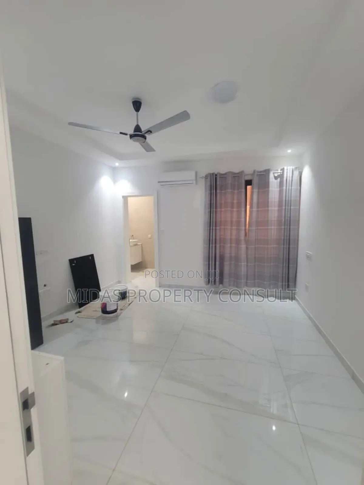 3bdrm House in East Airport, Spintex for sale