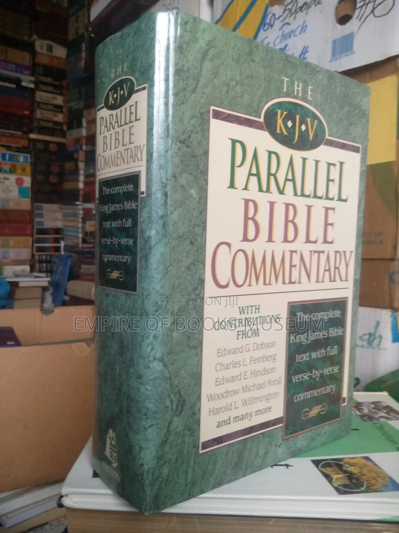 The King James Version Parallel Bible Commentary Hardcove