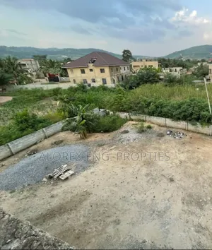 9bdrm Apartment in Uncompleted, Danfa for sale