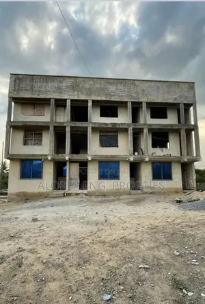 9bdrm Apartment in Uncompleted, Danfa for sale