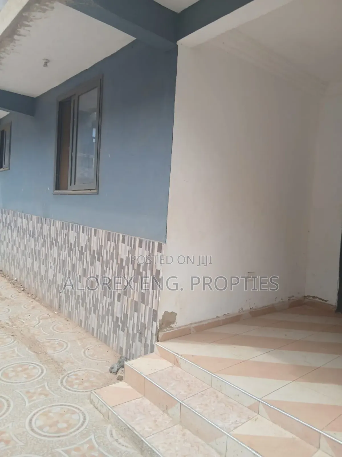 9bdrm Apartment in Uncompleted, Danfa for sale