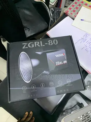 Zgrl Bediro Bd800 80watt Professional Studio Light
