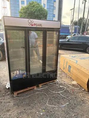 Pearl 780l Display Fridge Extra-Large Elegant