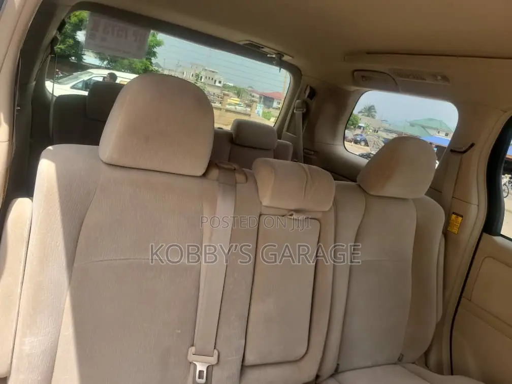 Toyota Alphard 2014 White