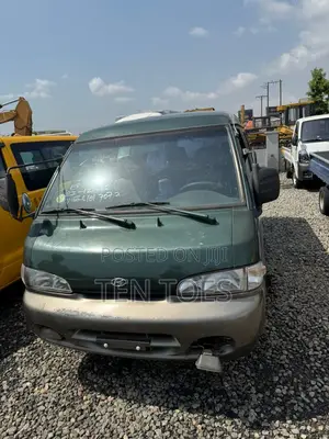 Hyundai H-100 2004 Green