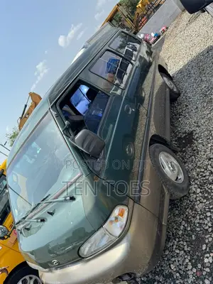 Hyundai H-100 2004 Green