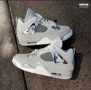 Jordan 4 Retro Frozen Moment