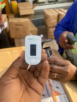 Arcziel Pulse Oximeter White