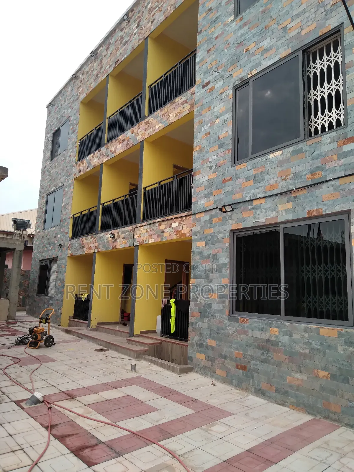 2bdrm Apartment in Ofankor for rent