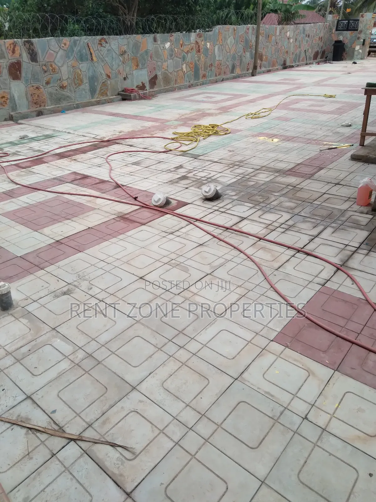 2bdrm Apartment in Ofankor for rent