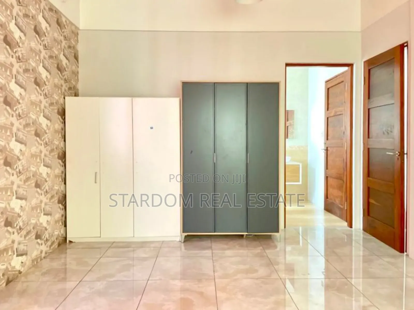 Furnished 4bdrm Mansion in Airport Hills for sale