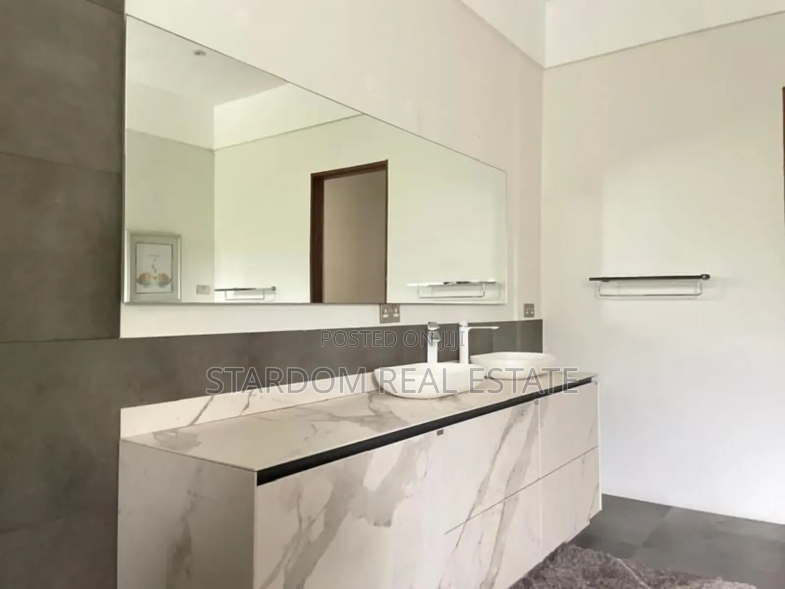 Furnished 4bdrm Mansion in Airport Hills for sale