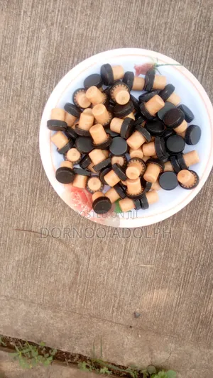 New Reusable Wine Bottle Corks and Gold Sealer