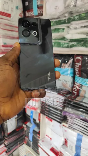 New Oppo Reno8 Pro+ 256 GB Black
