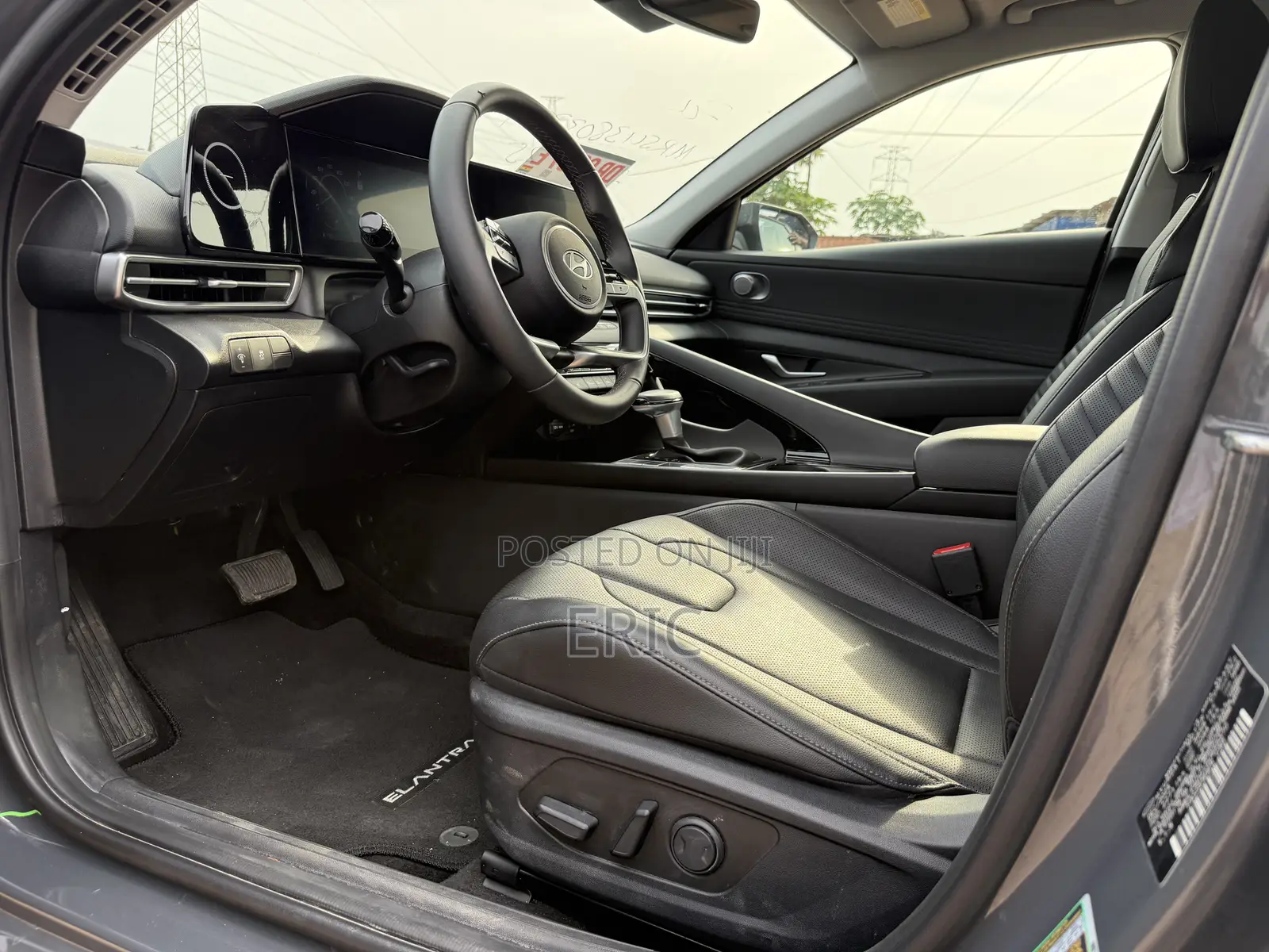 Hyundai Elantra Limited IVT 2025 Gray