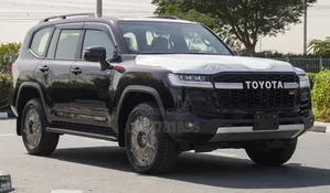 New Toyota Land Cruiser LC300 2025 Black