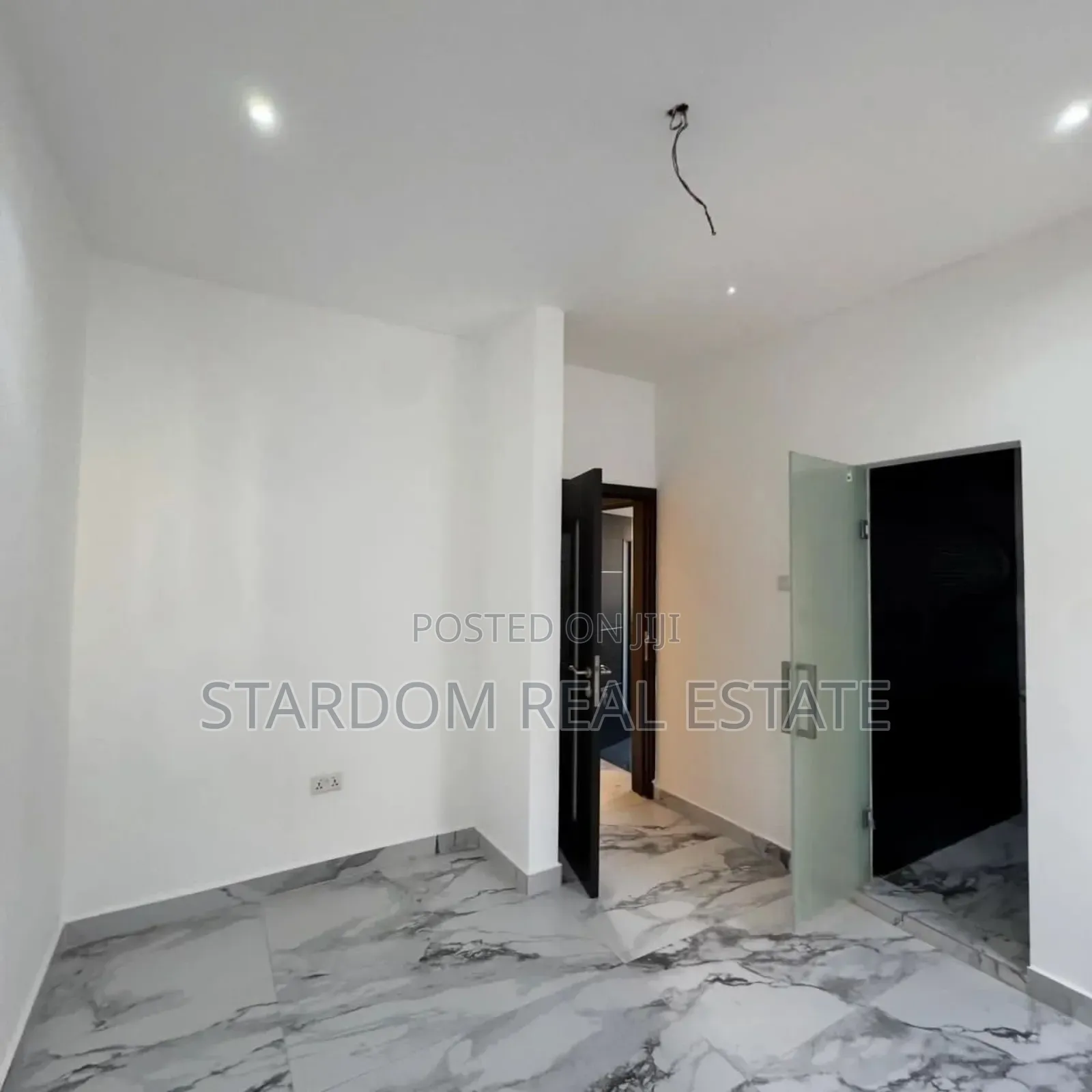 3bdrm Duplex in East Legon Hills for sale