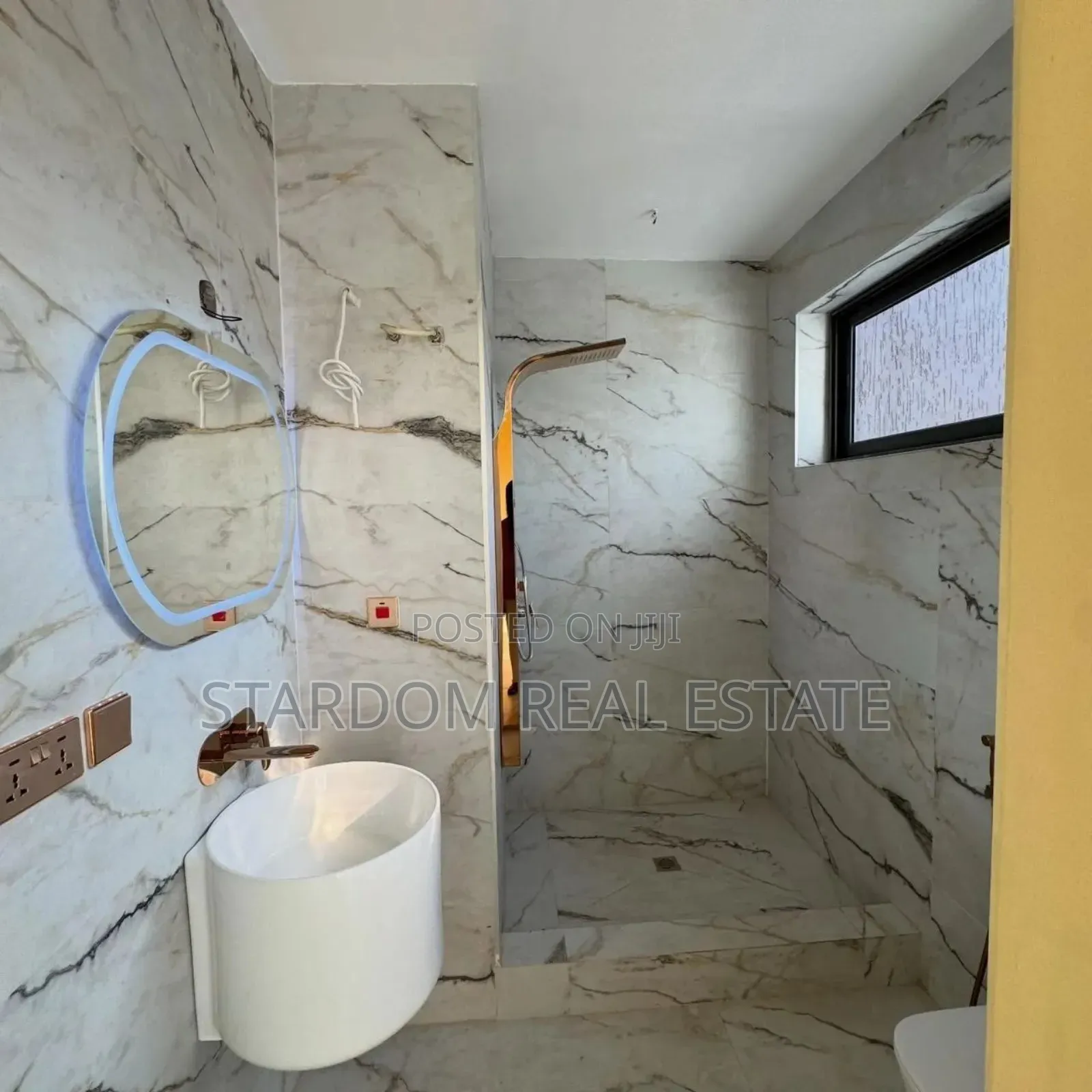 3bdrm Duplex in East Legon Hills for sale