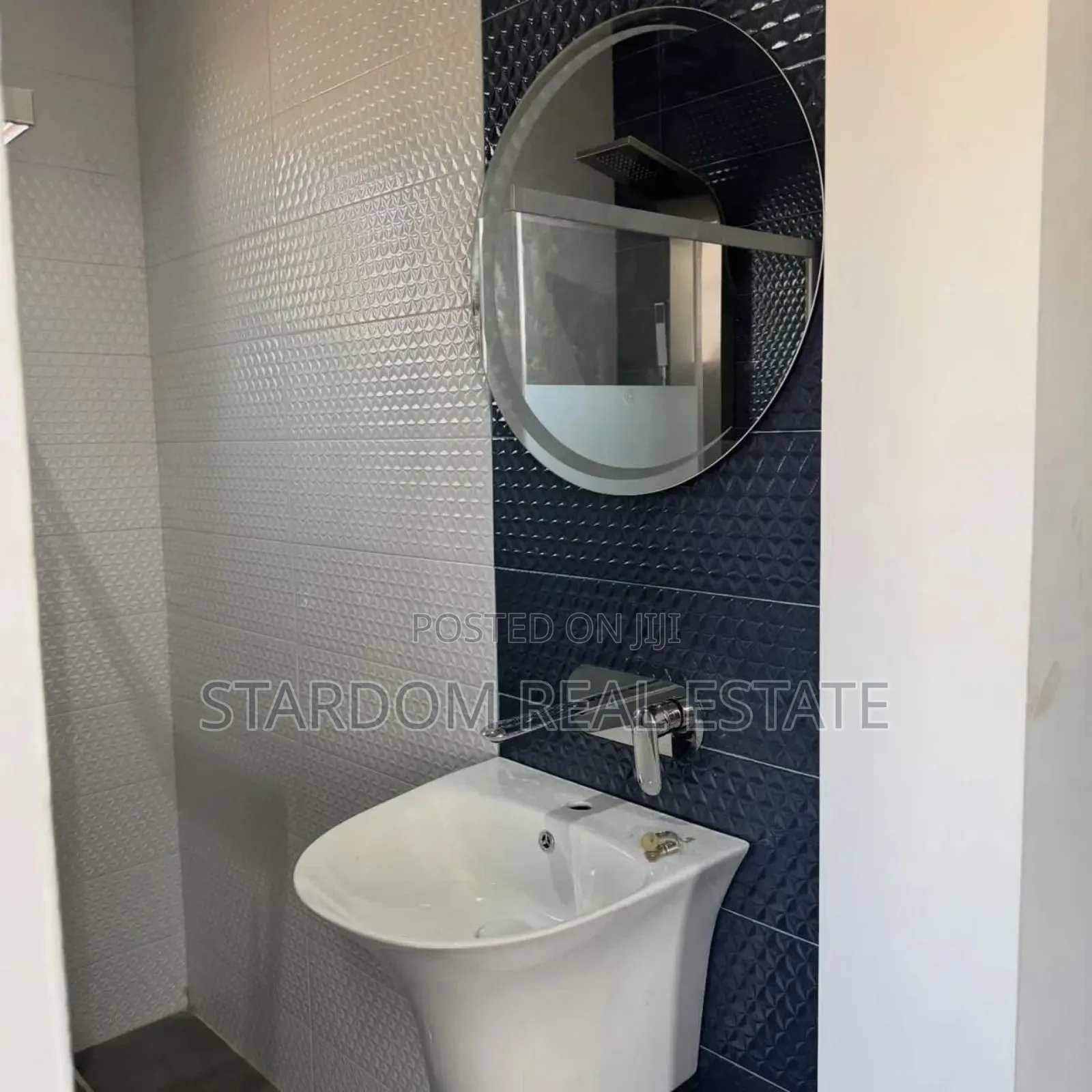 3bdrm Duplex in East Legon Hills for sale