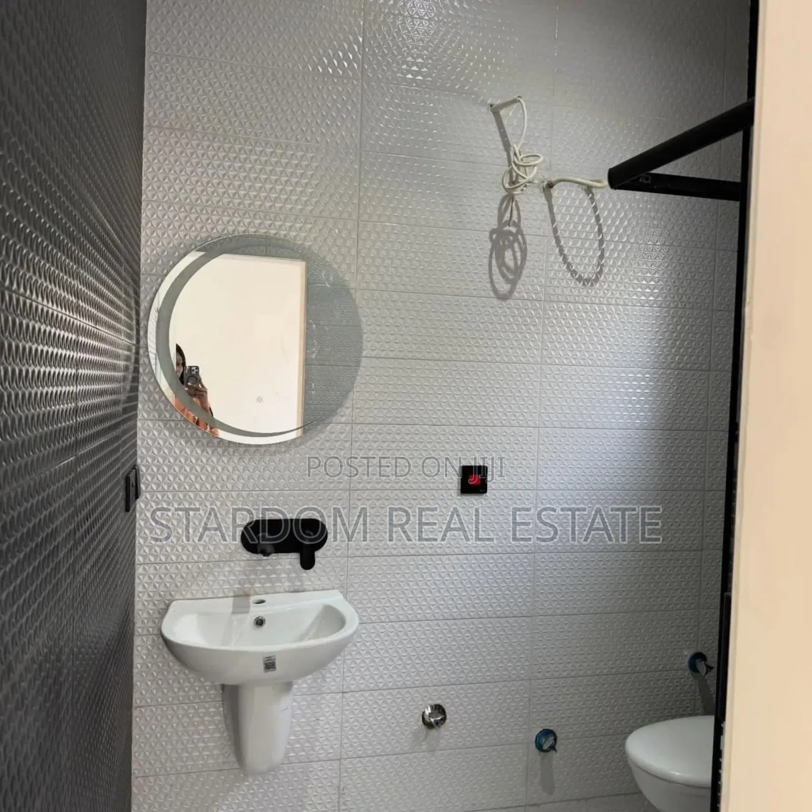 3bdrm Duplex in East Legon Hills for sale