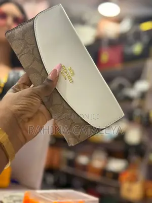 Coach Money Purse 4567
