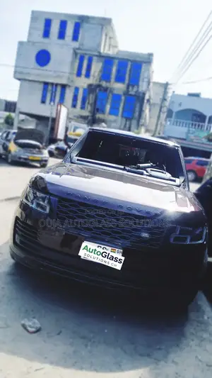 2018-2022 Range Rover Vogue Windscreen Available