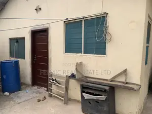 7bdrm Apartment in Felmic Real Estate, Ofankor for sale