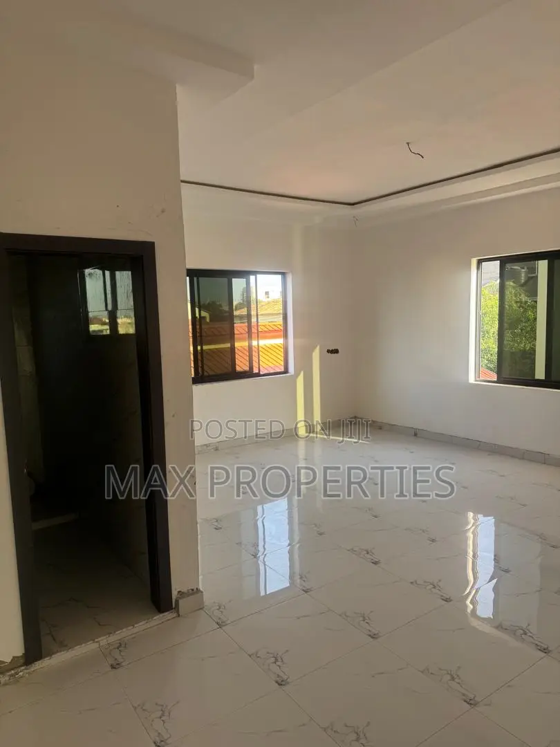 4bdrm House in Haatso for sale