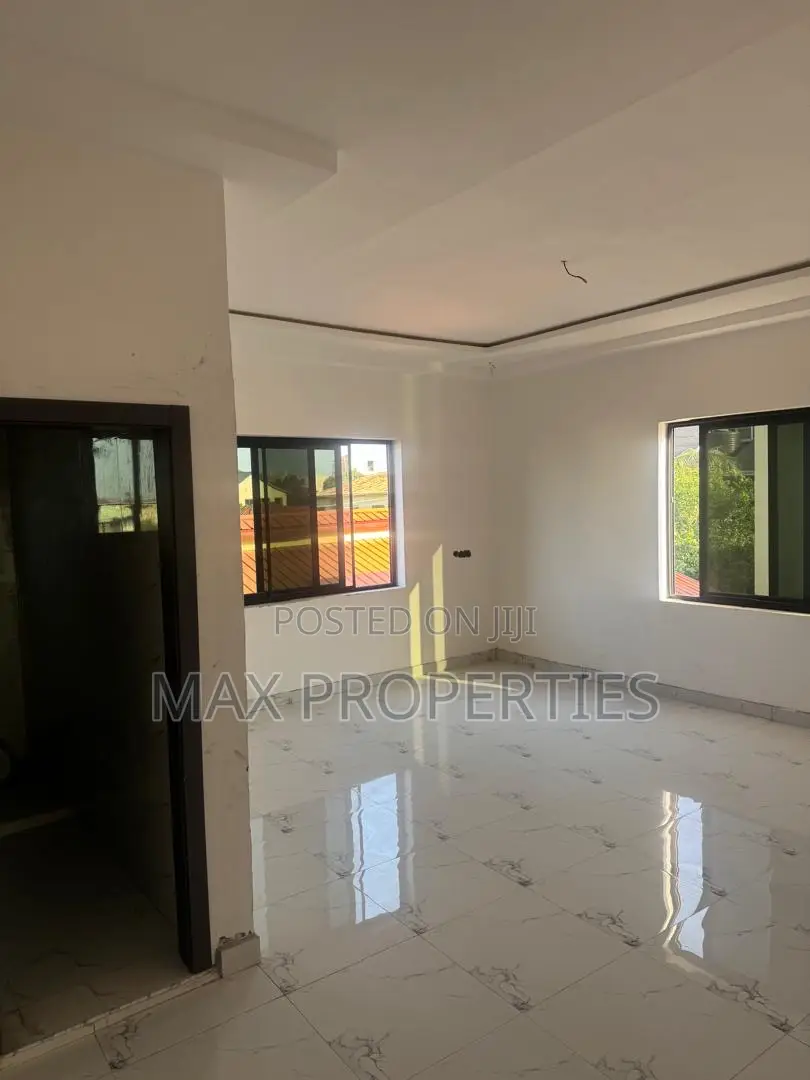 4bdrm House in Haatso for sale