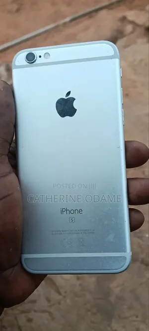 Apple iPhone 6s 32 GB Silver