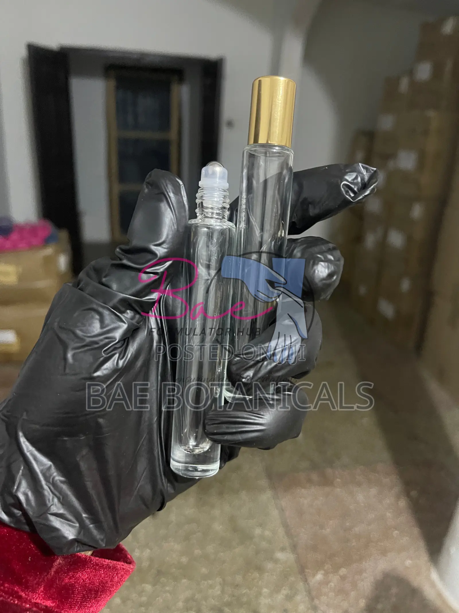 10ml Glass Perfume Roller Bottle (Gold and Silver Lid Available)
