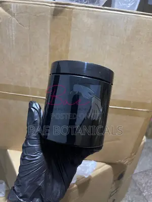 Black Cosmetic Foreign Jar With Inner Lid (500ml)