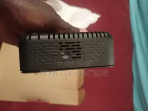 Universal 4g Router + Free Netflix Android Box TV + Battery