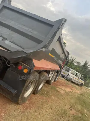 Hyundai Trago