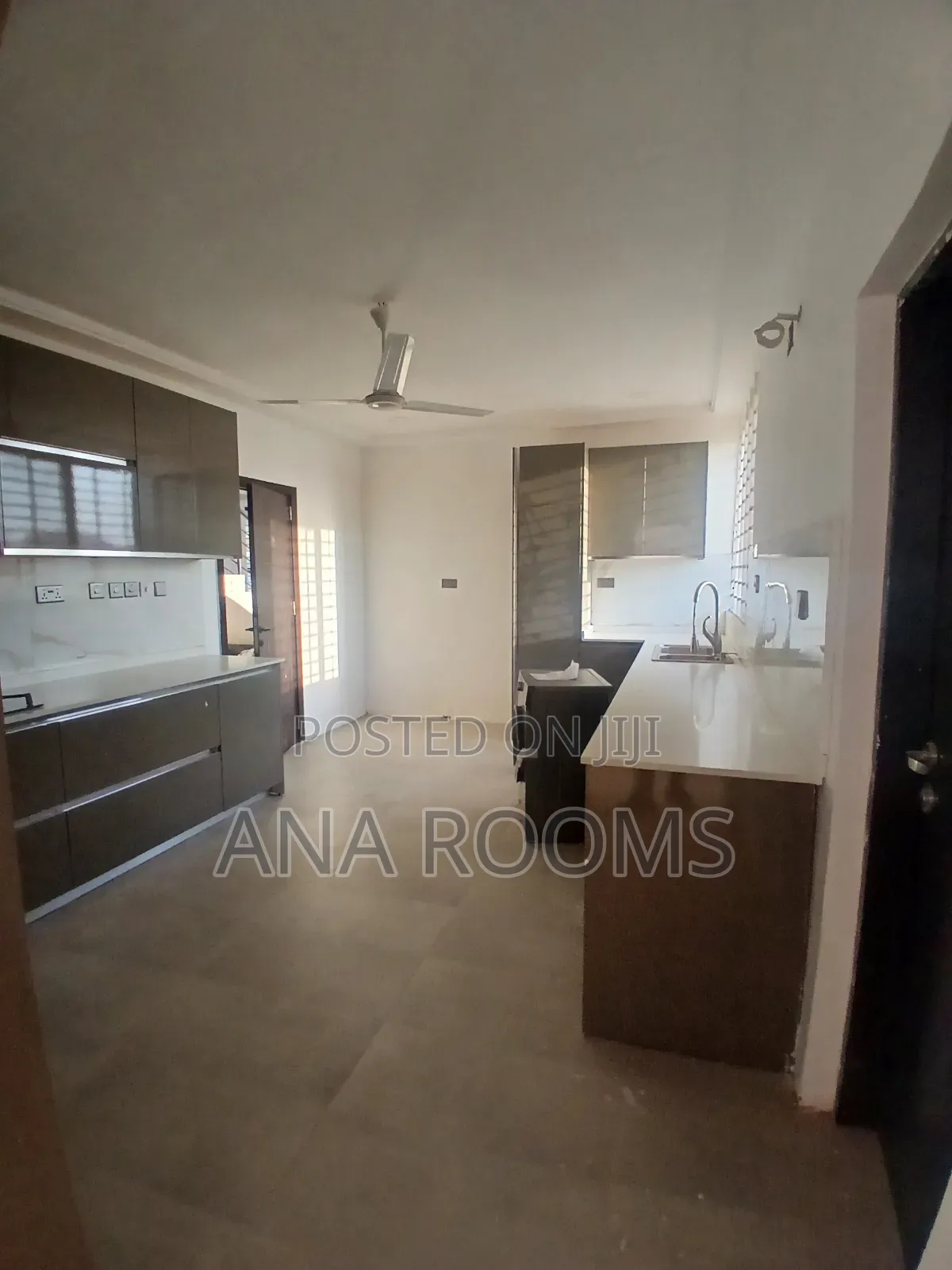4bdrm House in Tema Community 25 for sale