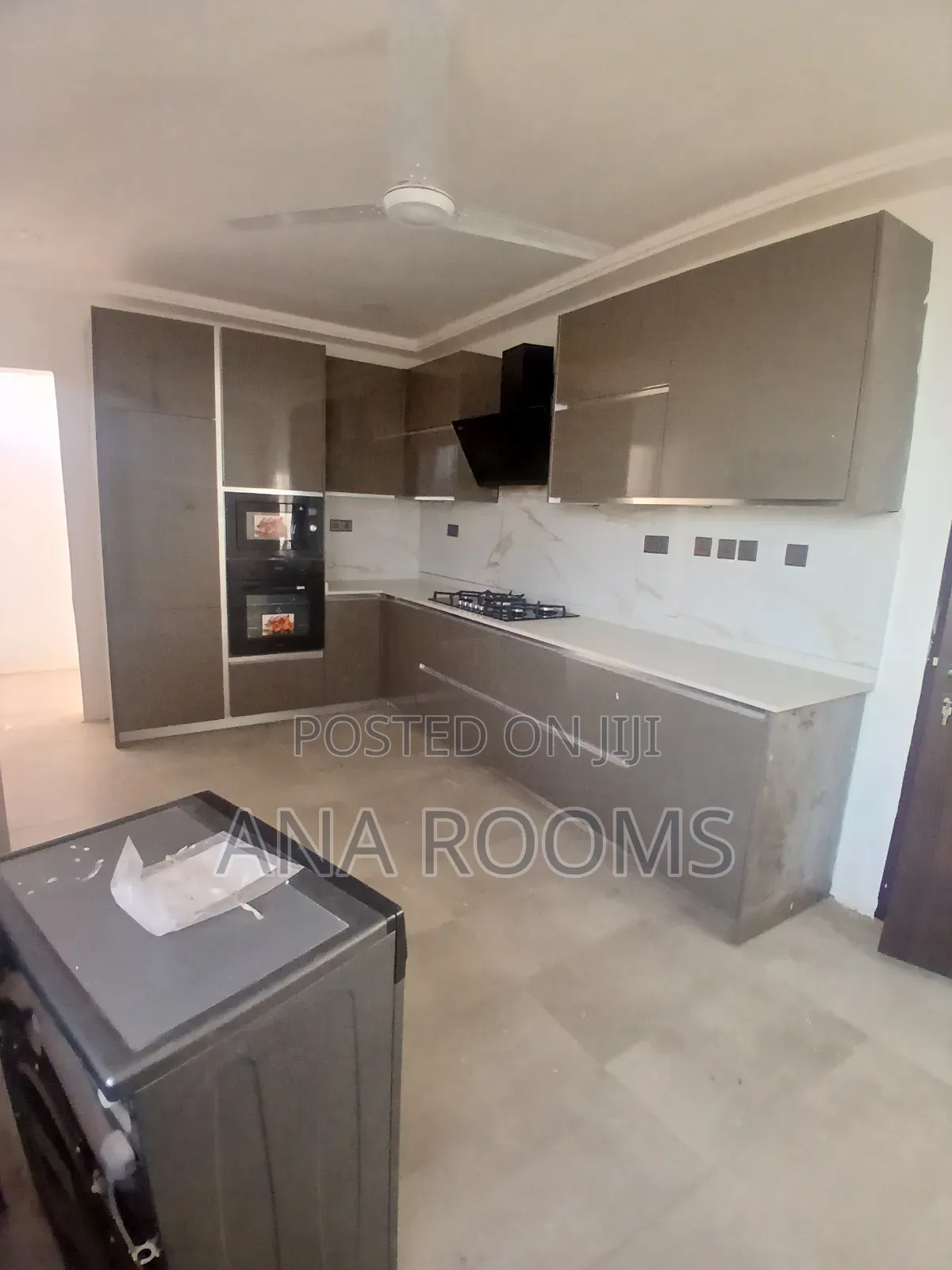 4bdrm House in Tema Community 25 for sale