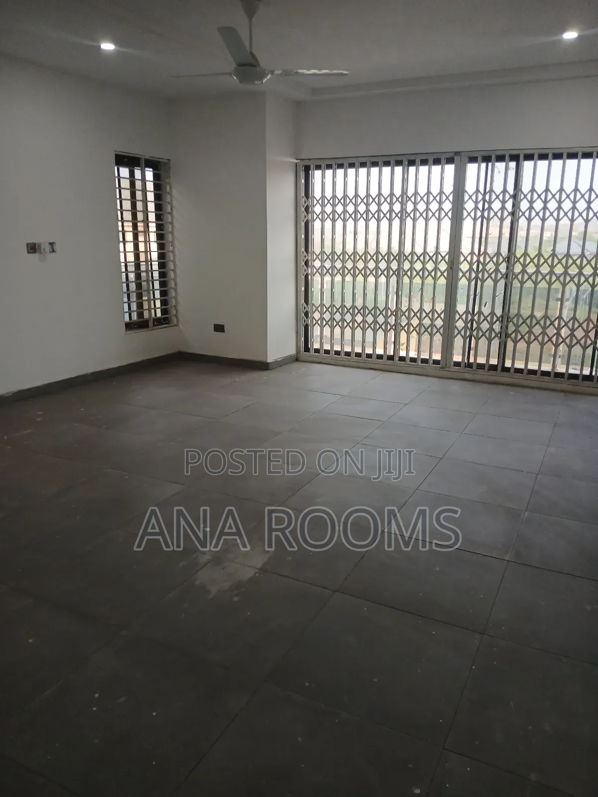 4bdrm House in Tema Community 25 for sale