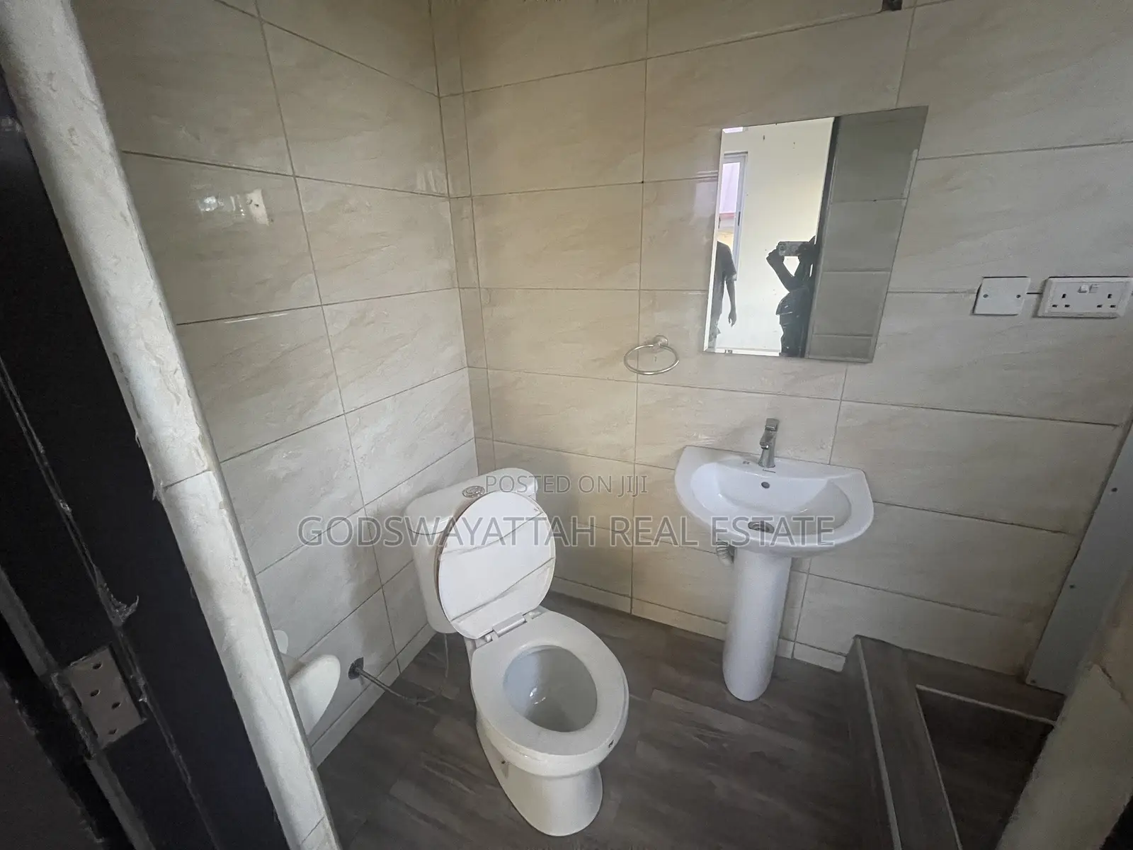 1bdrm Apartment in East Legon, Adjiriganor for rent