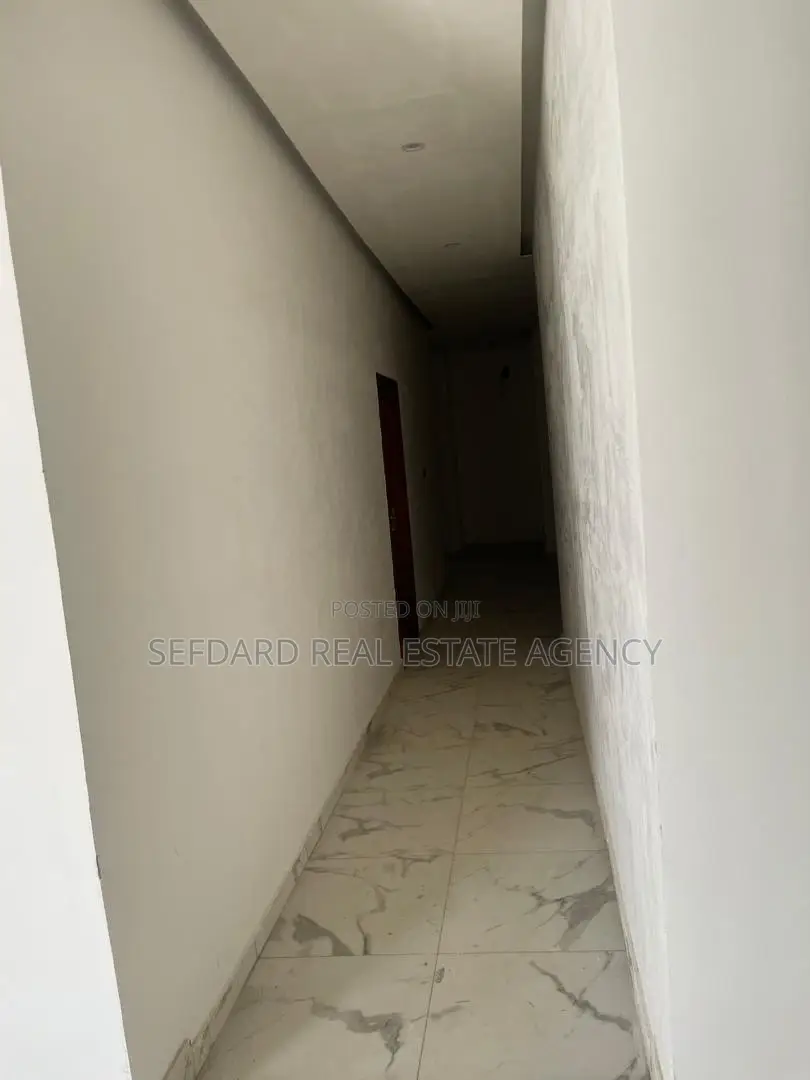 3bdrm House in Pokuase for sale